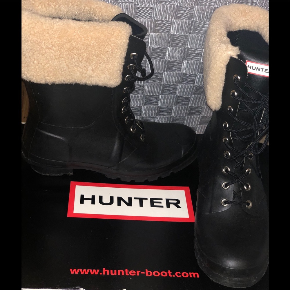 Black Hunter boots w/shearling cuff